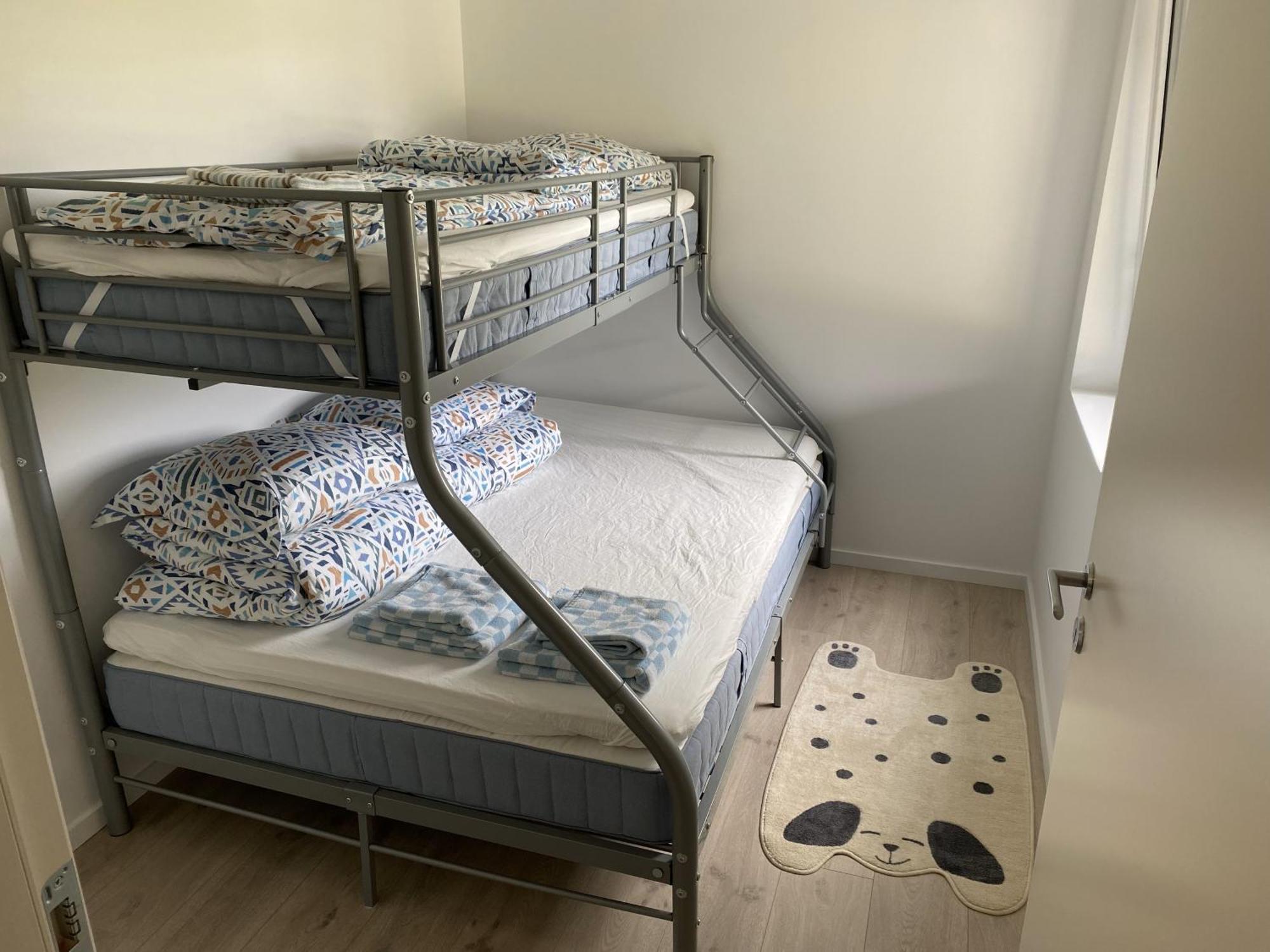 Pa Stranda I Sengetoy Er Inkludert I Prisen Apartment *